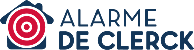 Logo de l'entreprise "Alarme De Clerck" représentant une maison avec une cible rouge et des lettres stylisées.